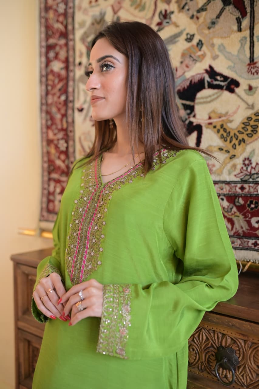 Designer Collection Piece - Thumbnail 2