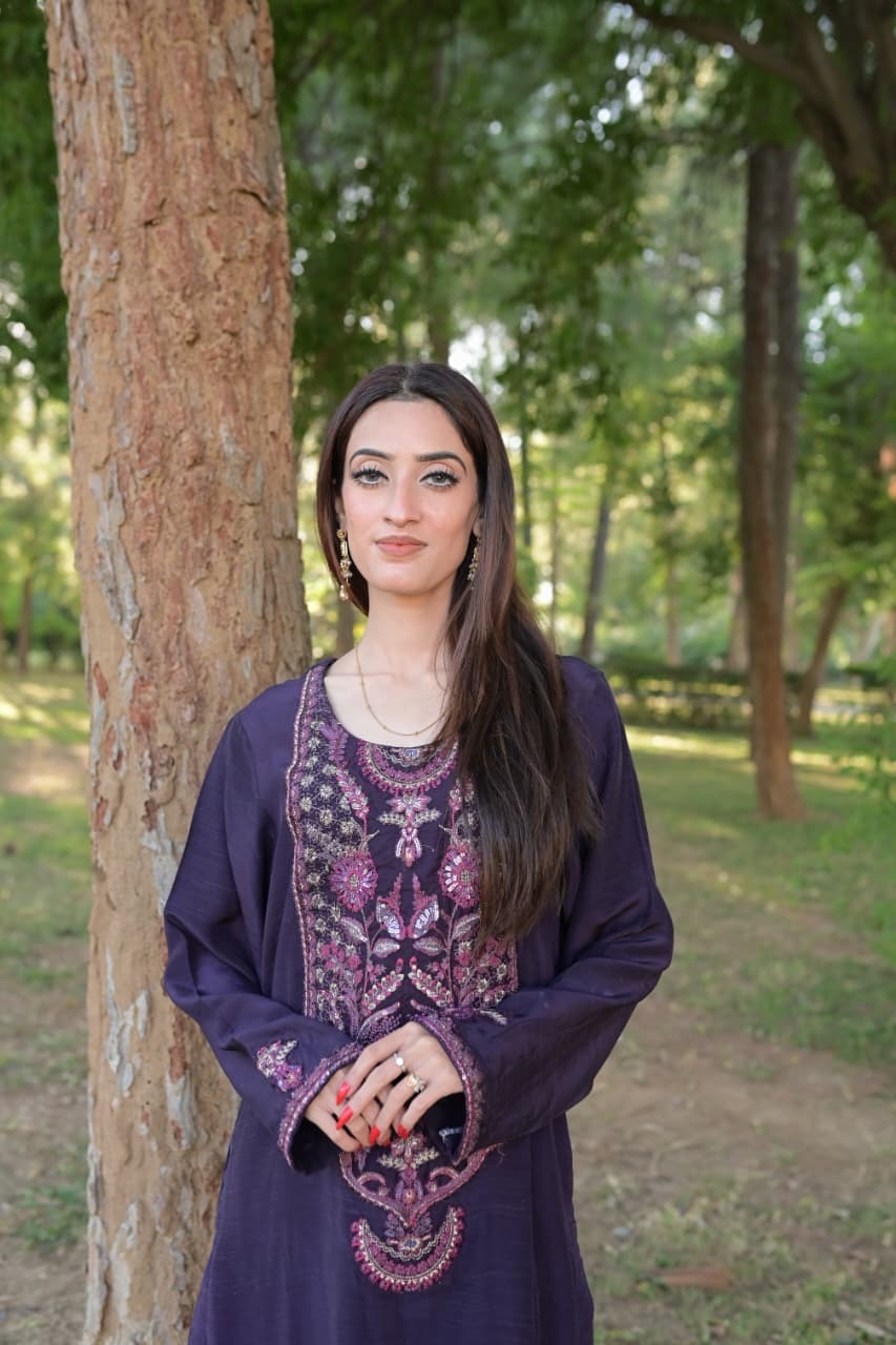 Stylish Collection Piece - Thumbnail 4